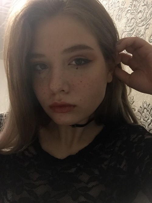 (17)